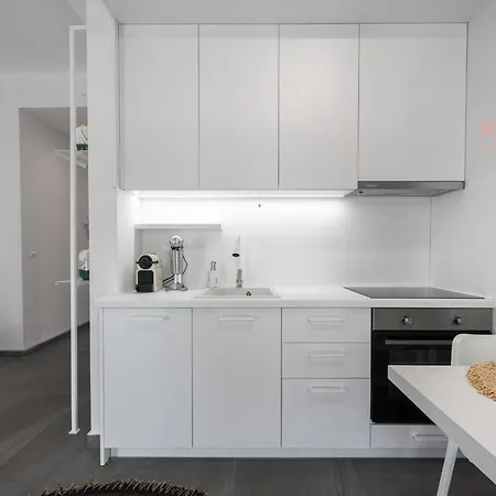 Lusso Bianco, Nilie Hospitality Mgmt Thessaloníki