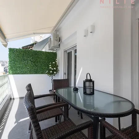 Lusso Bianco, Nilie Hospitality Mgmt Διαμέρισμα